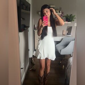 Meet your Posher, Avery